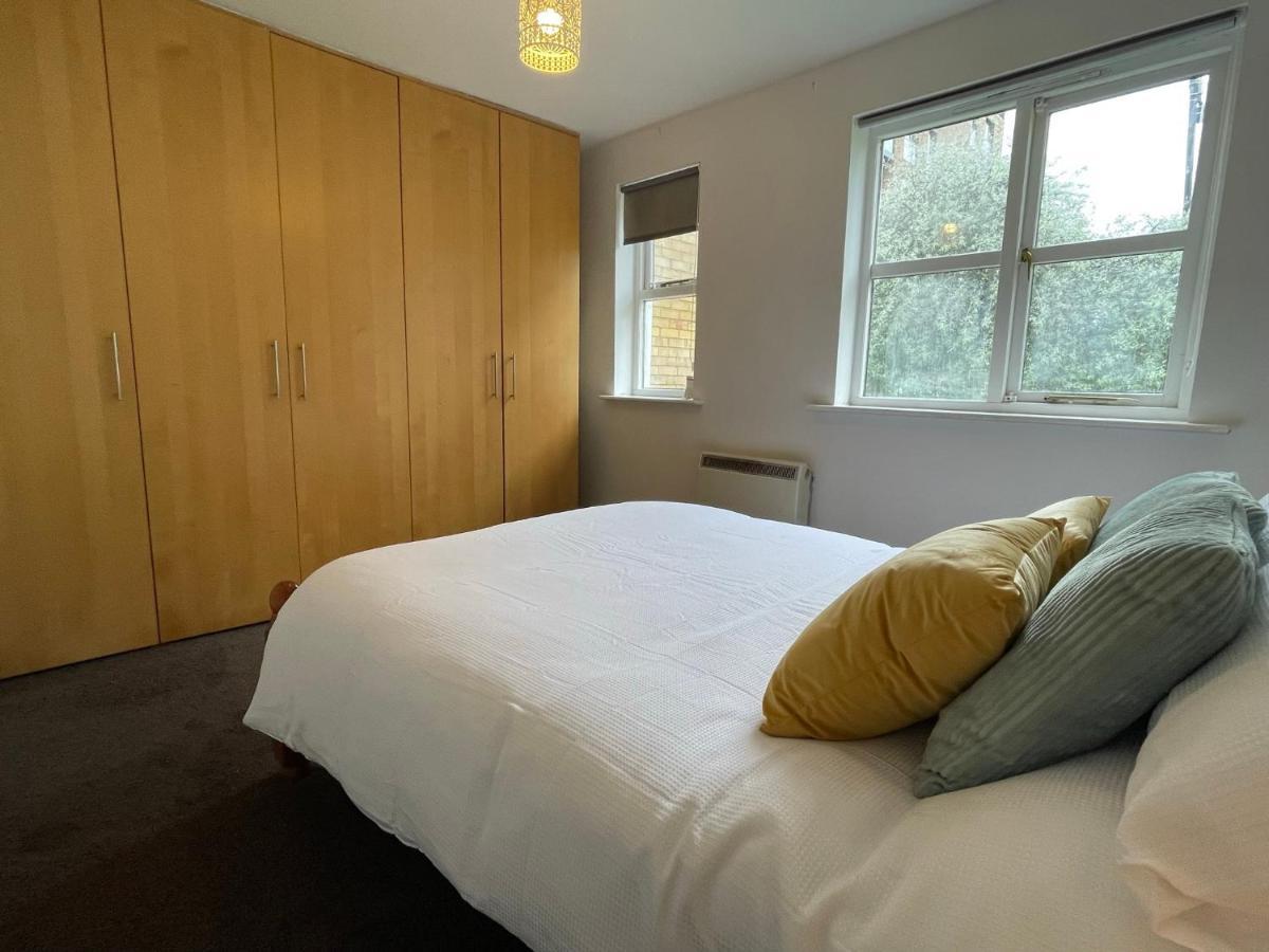 Surrey Docks Se16 Near Canada Water N Easy Access Canary Wharf London Eksteriør billede